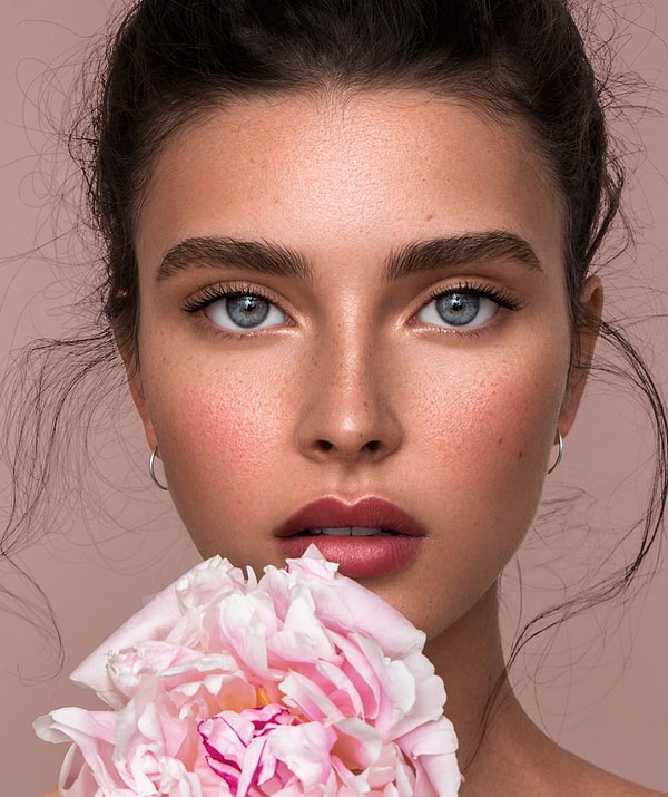 3. Зеркальная кожа