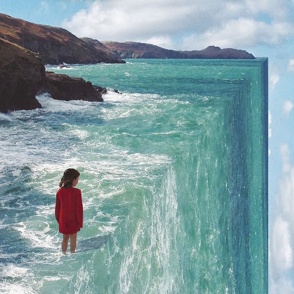 2. Тогда он понял, что хочет создавать что-то совершенно отличающееся от обычной фотографии