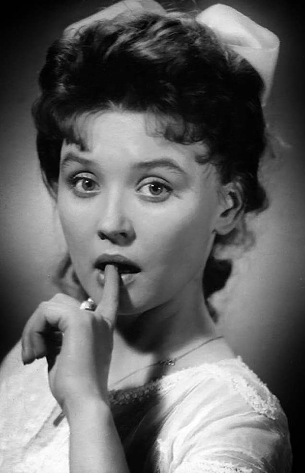 6. Какая актриса изображена на данном снимке?