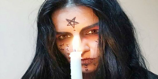 Gördüğü Rüyayla Hayatı Değişen, Kan İçip Tabutta Uyuyan Romanyalı Vampir