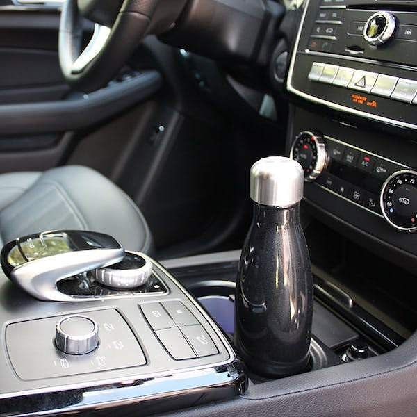 6. В Греции пить воду во время вождения запрещено.