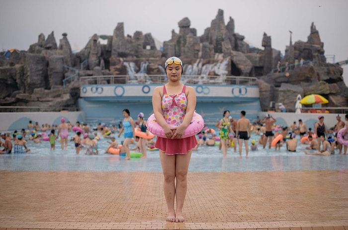 Такие разные, но все-таки рядом: фотограф сделал по одному портрету представителя каждой профессии в Северной Корее и в Южной Корее