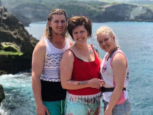 Matthew Raison, eşi Candise Raison ve eşinin kız kardeşi Tamzin Jenke o meşhur Bali spa tatillerinden birine çıktılar.