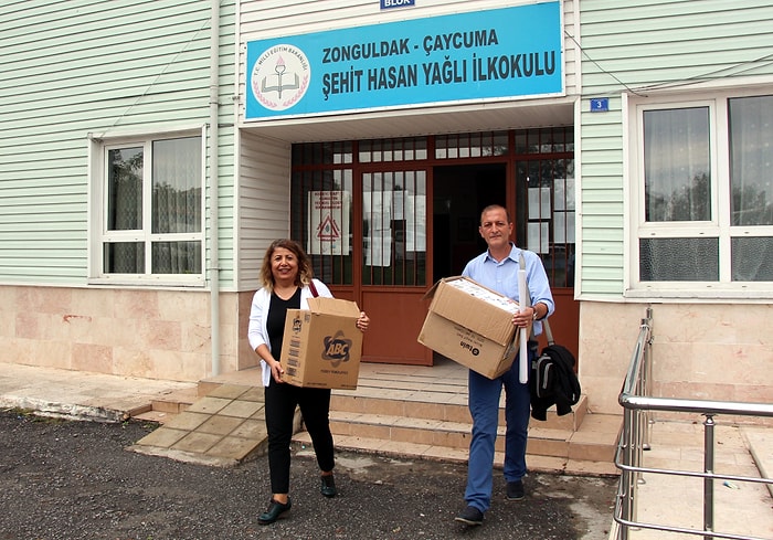 Yarınlar Böyle Aydınlanacak! Öğretmen Çift, Köy Okullarını Gönüllü Dolaşıp Bilim Eğitimi Veriyor