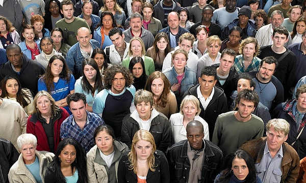 7. Приходилось ли вам думать, что другие люди не хотят вам помогать, хотя и ведут себя так, как будто делают это от души?