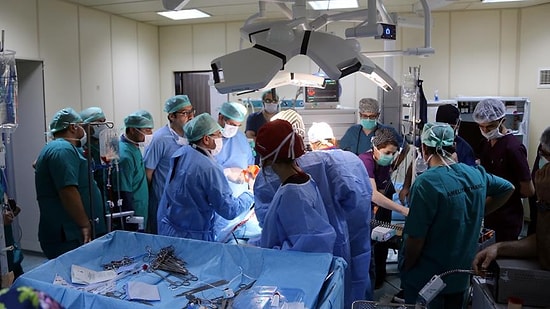 Kriz Ameliyathaneye Girdi: 'Hayati Olmayan Operasyonlar Ertelensin'