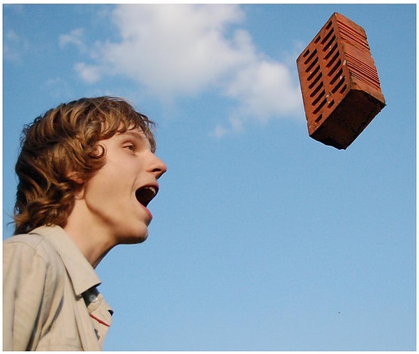 6. Backpfeifengesicht (немецкий) - если по-русски, лицо, которое «кирпича просит». В одном слове