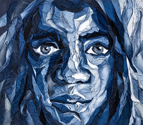 Иногда приходится делать ткань мягче или создавать "потертости".