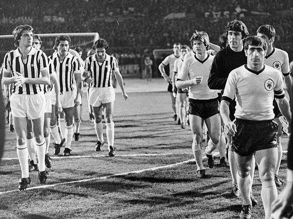 Son olarak 24 senenin ardından 2018 yılında şampiyon olan AEK'nin, Yunanistan Ligi'nde toplam 12 şampiyonluğu bulunmakta. Avrupa Kupalarındaki en büyük başarısı ise 1976 yılında Juventus'a elendiği UEFA Kupası yarı finalidir.