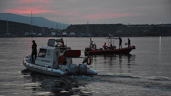 34 kişiyi taşına göçmen botu, Muğla'nın Bodrum ilçesi Gümbet sahilinin 50 metre açığında battı.