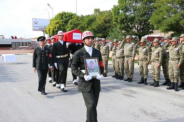 Yavuzoğlu'nun Türk bayrağına sarılı naaşı daha sonra cenaze nakil aracı ile Erzincan Havalimanına götürülerek toprağa verilmek üzere uçakla İstanbul'a uğurlandı.