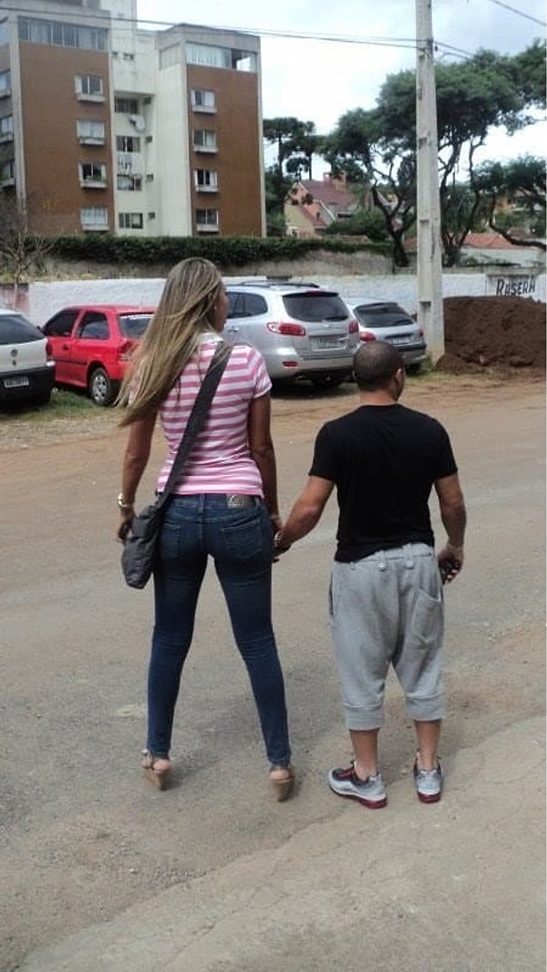 2. Большинство ваших знакомых женского пола выше вас