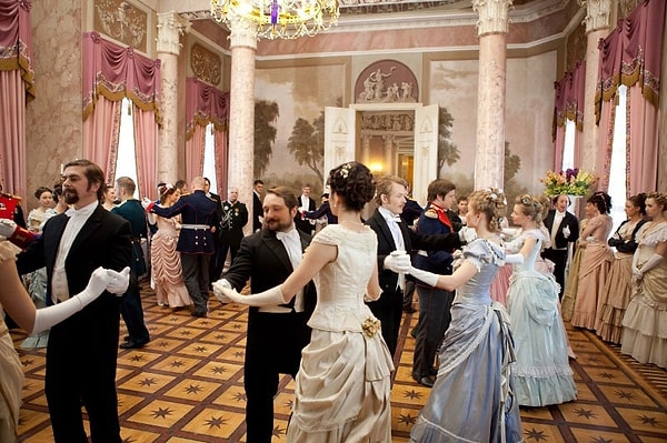 Вам явно не место в таком заведении!