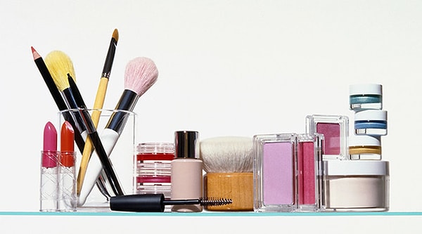 8. И, наконец, что из этого нельзя наносить бьюти-блендером?