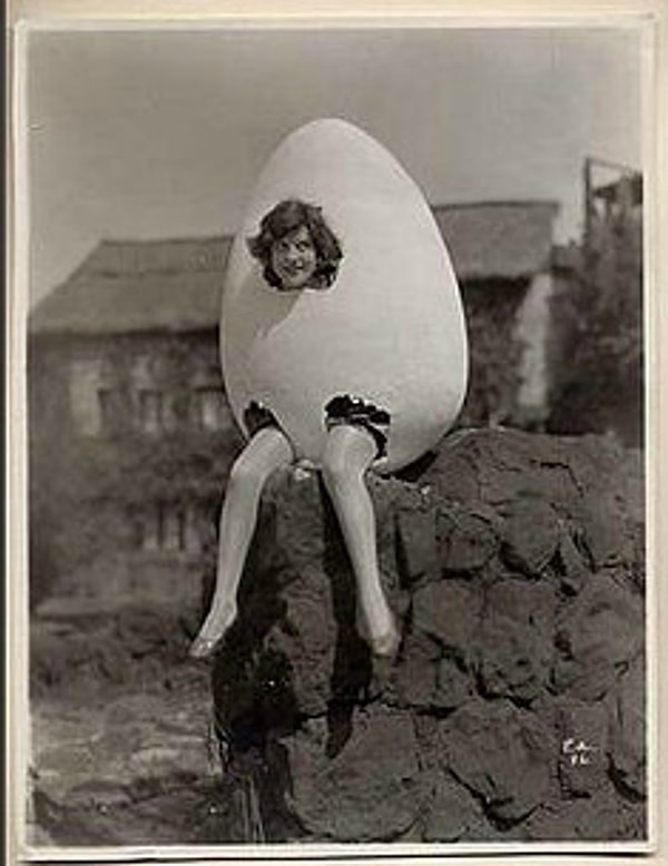 15. Яичная дама Шалтай-Болтай