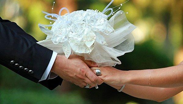 22. Türkiye'de insanlar evlenecekleri kişilerde hangi özellikleri arar?