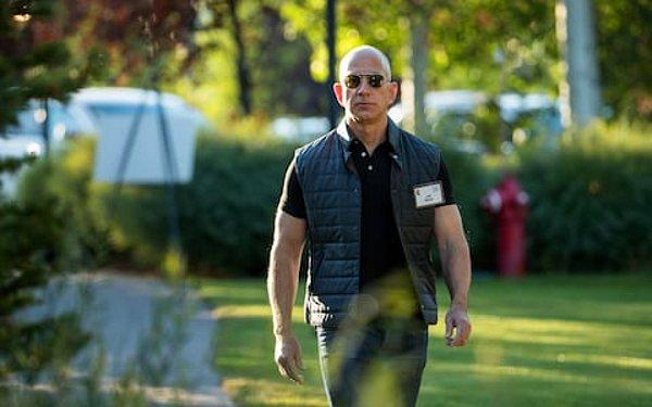 Amazon CEO'su Jeff Bezos, NASDAQ’da yaşanan düşüş sonucu ciddi bir para kaybetti.