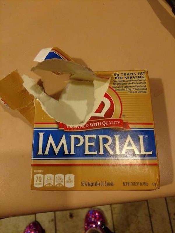 7. "Так супруг открывает сливочное масло. Да и вообще все"