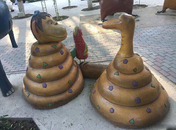 17. То ли Мартышка и Удав, то ли две задумчивые фекалии. Развиваем фантазию детей на игровой площадке