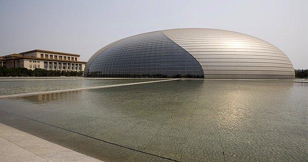 4- Ulusal Gösteri Sanatları Merkezi ( Pekin )