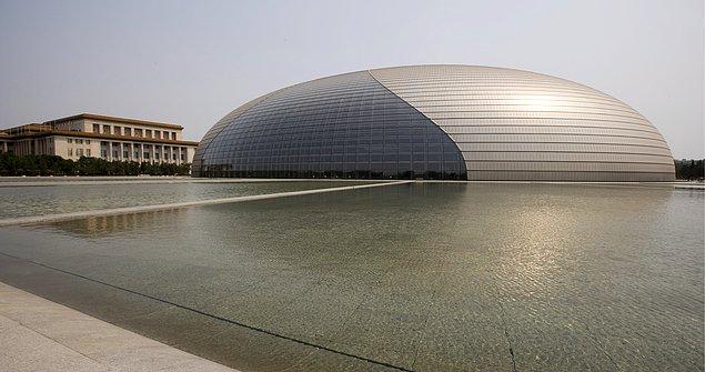 4- Ulusal Gösteri Sanatları Merkezi ( Pekin )