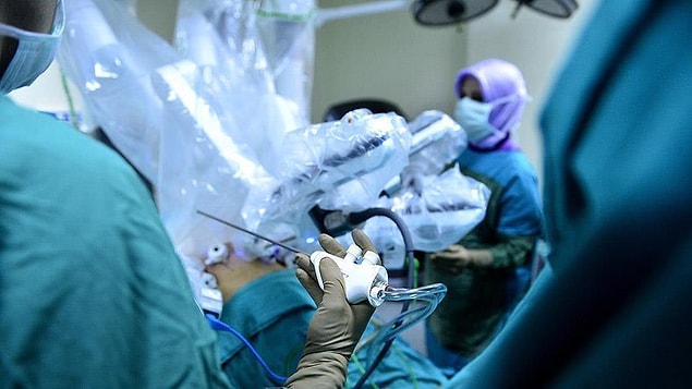 En güçlü antibiyotiklere karşı dahi direnç gösteren ve "süper virüs" olarak adlandırılan bakterilerin, Avrupa'da her yıl yaklaşık 33 bin insanın ölümüne neden olduğu açıklandı.