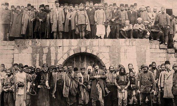 Kabul edilen teklifler basit bir reform programından ileri gidiyordu. Anadolu'da Hristiyan hakimlerin, üst düzey memurların atanması, Avrupa devletleri denetiminde yerel güvenlik güçleri kurulması isteniyordu.