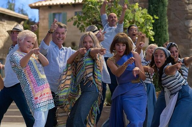 10. Mamma Mia! Yeniden Başlıyoruz (2018) Mamma Mia! Here We Go Again