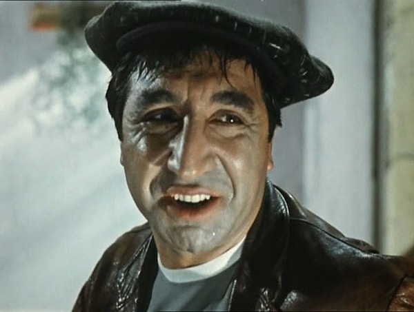 6. Кем работал дядя Нины?