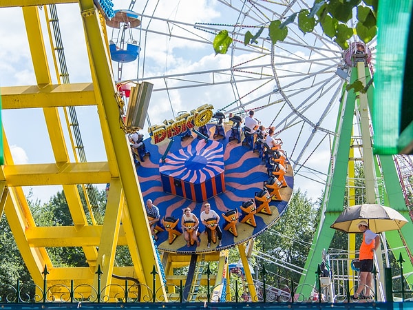 3. Во время поездки в Harry Potter World молодую маму не впустили на аттракционы из-за лишнего веса