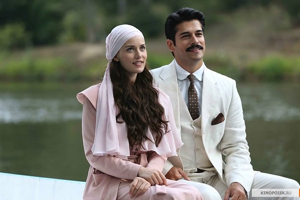 12. "____ - птичка певчая"