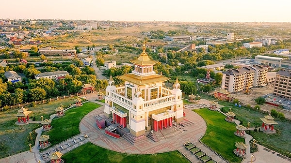 10. Калмыкии (26,48 балла) удалось войти в десятку самых "непьющих" субъектов страны.