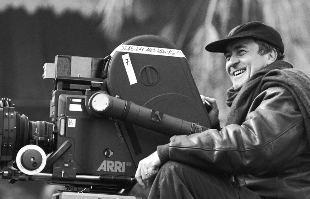 Dünyaca Ünlü Yönetmen Bernardo Bertolucci Hayata Veda Etti