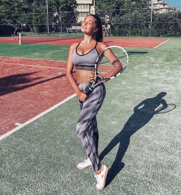 Вот как девушка прокомментировала собственную победу в Инстаграме: