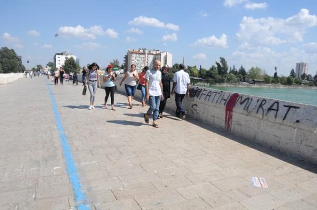 Roma İmparatorluğu döneminde 384 yılında inşa ettirilerek 'Justinian Köprüsü' adı verilen ama zaman içerisinde Taşköprü olarak bilinen bu köprü