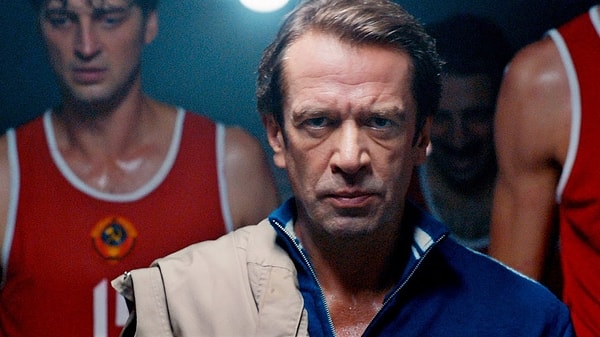 1. Движение вверх: