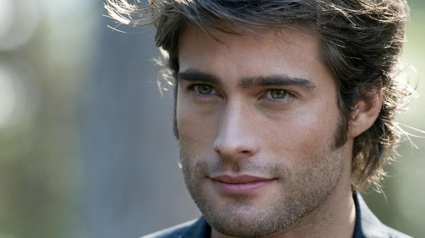 8. Откуда родом мужчина?