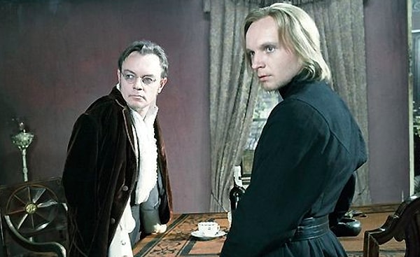 8. Сколько братьев Карамазовых было в романе Ф. М. Достоевского "Братья Карамазовы"?