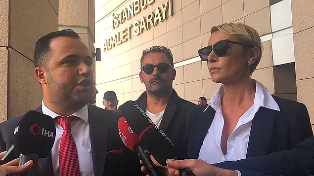 Ama işler yolunda gitmedi ve Kasım ayının başında gündeme bomba gibi bir haber düştü: Sıla, sevgilisi Ahmet Kural'ın kendisine şiddet uyguladığını öne sürerek, savcılığa suç duyurusunda bulundu.