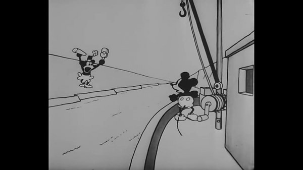 9. Образ мышонка Мортимера был тайно создан друзьями в течение нескольких дней