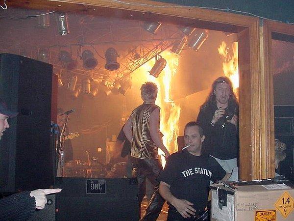 6. Paradise Rhode Island'daki gece kulübü yangını.