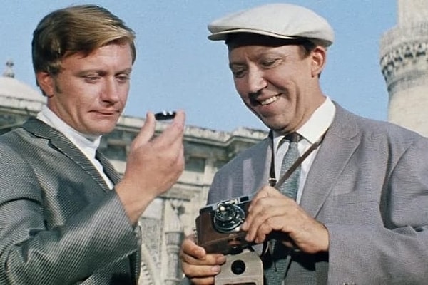 10. Что в СССР первым делом покупал человек с высокой заработной платой?