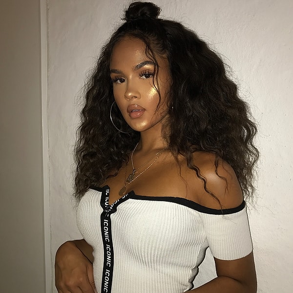 Дело в том, что темнокожим дамам такое поведение, как выяснилось, страшно не нравится. Они против того, чтобы их вот так бесцеремонно копировали.