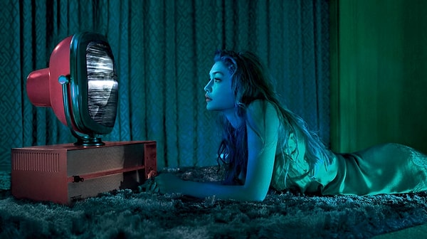 4. Страницы календаря на 2019 год украсили: модель Джиджи Хадид, актриса и модель Летиция Каста, танцовщик Кальвин Роял III, балерина Мисти Коупленд, актриса Джулия Гарнер и дизайнер Александр Вэнг.