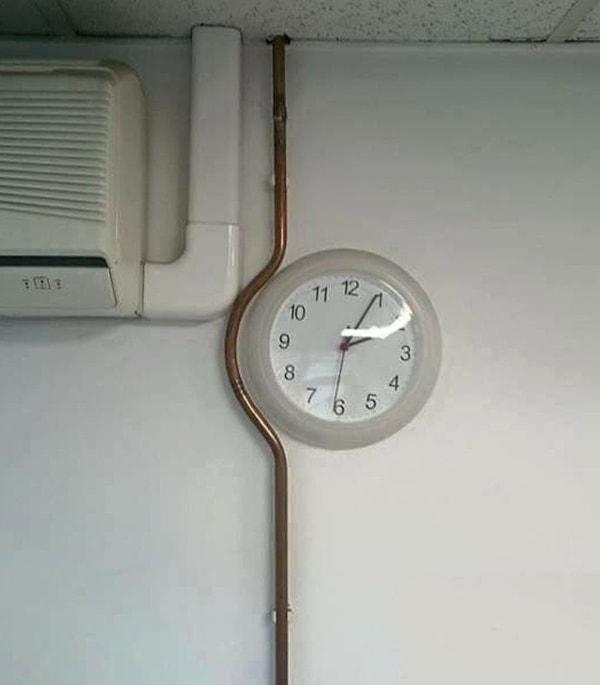 3. Видимо, снять часы было не вариант