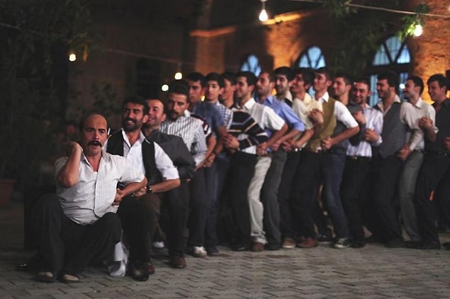 3. Düğün Dernek, 6.980.070 - IMDb 7,2