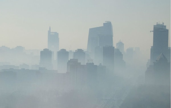 7. Вдыхать пекинский воздух - все равно что курить 21 сигарету в день