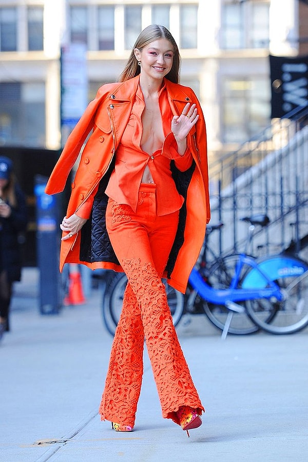 1. Комплект одежды одного цвета