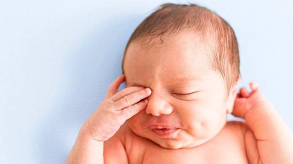 11. Bebeğimin gözündeki çapaklara anne sütü sıkabilir miyim?