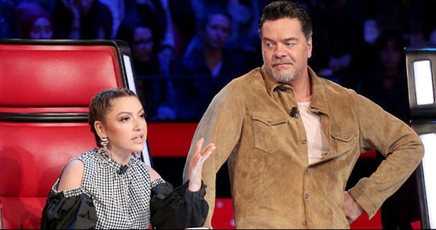 7. Hadise ve Beyazıt Öztürk arasındaki aşk dedikoduları bu hafta da dinmek bilmeyince, Hadise'ye açıklama yapmak düştü!